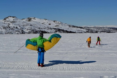 Snowkiting 1